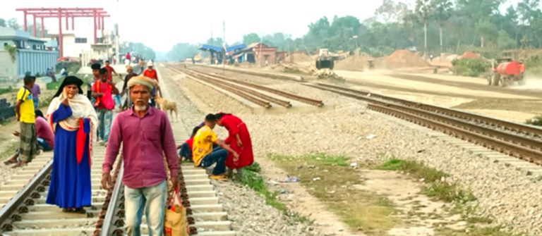 বিএসএফের বাধায় বন্ধ থাকা কসবা-সালদা রেলওয়ে স্টেশনসহ ব্রিজের নির্মাণ কাজ শুরু