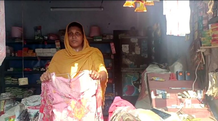 সোনারগাঁয়ে দোকান বাকির টাকা চাওয়ায় ব্যবসায়ীর ওপর হামলা, লুটপাট