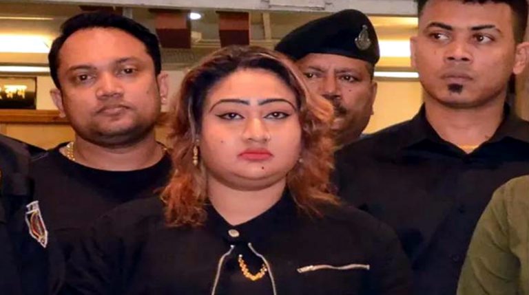  রুনা লায়লাকে নির্যাতন: পাপিয়াকে কুমিল্লা কারাগারে স্থানান্তর