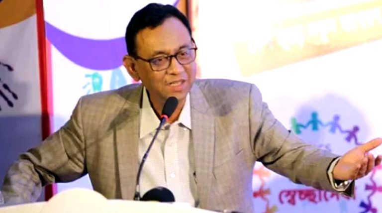 পুরো দেশ কারওয়ান বাজারের কয়েকজন ব্যবসায়ীর হাতে জিম্মি : সফিকুজ্জামান