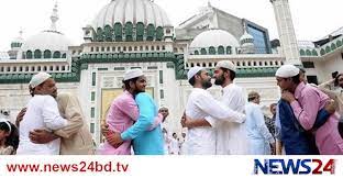 ঈদগাহে হেটে যাওয়া