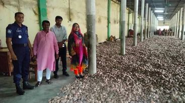 যশোরে ভোক্তা অধিদপ্তরের অভিযান