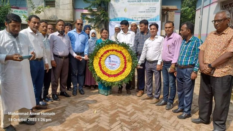 লালমাইয়ে শেখ রাসেল দিবস উপলক্ষে প্রতিকৃতিতে পুষ্পস্তবক অর্পণ, র‍্যালী ও  আলোচনা সভা অনুষ্ঠিত  