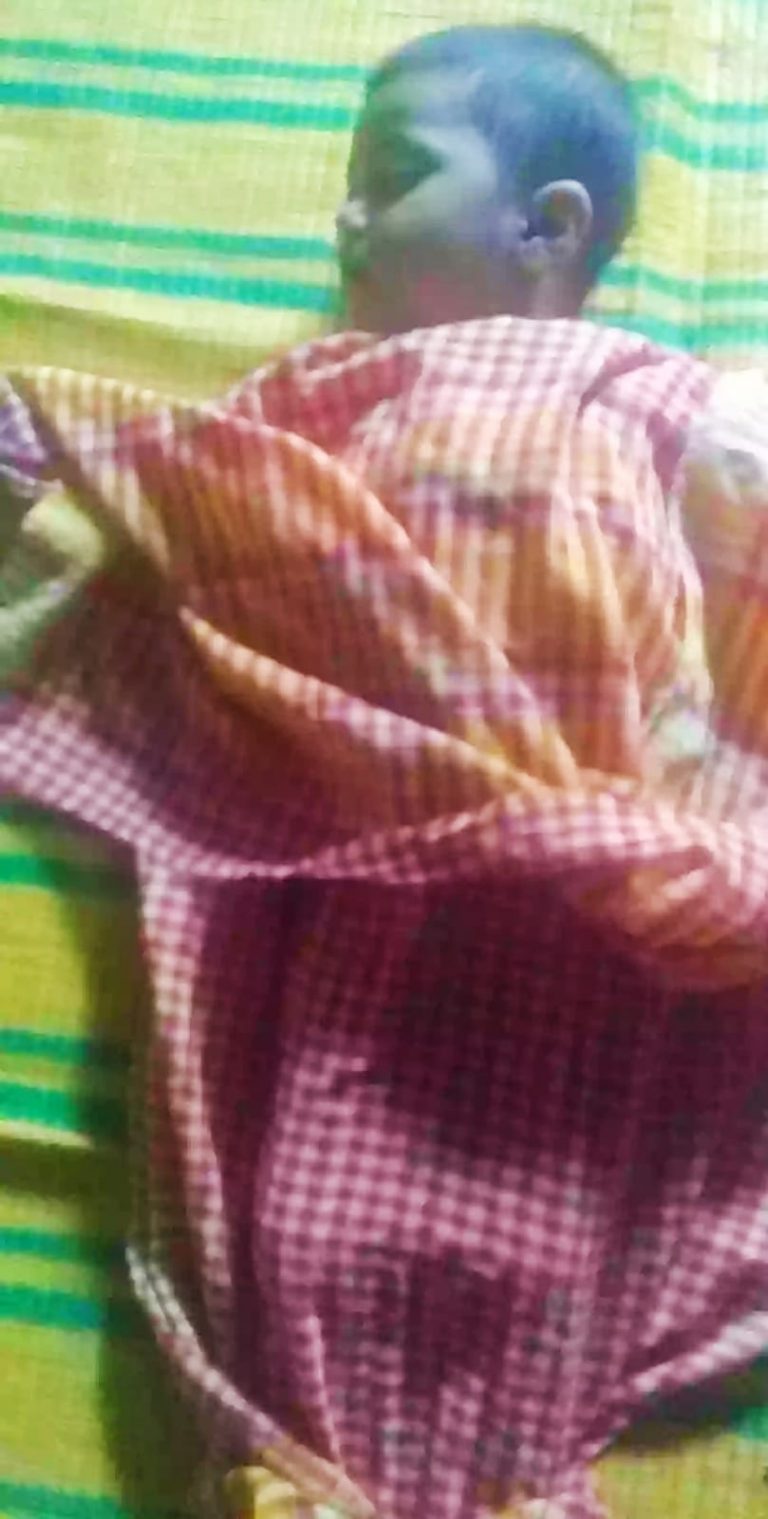 লাকসামে ফুল কুড়াতে গিয়ে সেফটি ট্যাঙ্কে পড়ে শিশুর মৃত্যু!