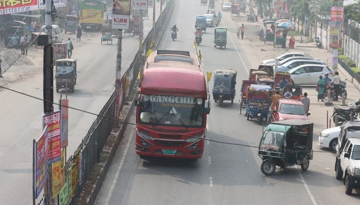 বিএনপির ডাকা অবরোধ-হরতালে রংপুরে চলছে না দূরপাল্লার বাস
