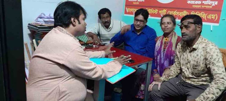 মিথ্যা ষড়যন্ত্র আর আইনের ভেড়াজাল ভেদ করে নৌকার কান্ডারী আবুল কালাম আজাদ