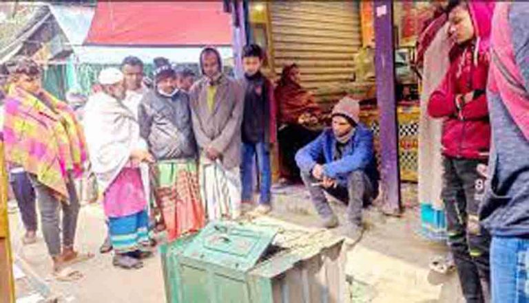 তিতাসে ৪ টি স্বর্ন দোকানে ডাকাতি ২৪ ঘন্টার মধ্যে ডাকাতদের আটকের নির্দেশ এমপির