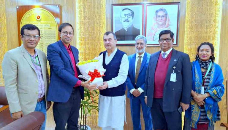 তামাক নিয়ন্ত্রণ আইন শক্তিশালী করতে সক্রিয় ভূমিকা রাখবো: সাবের হোসেন চৌধুরী