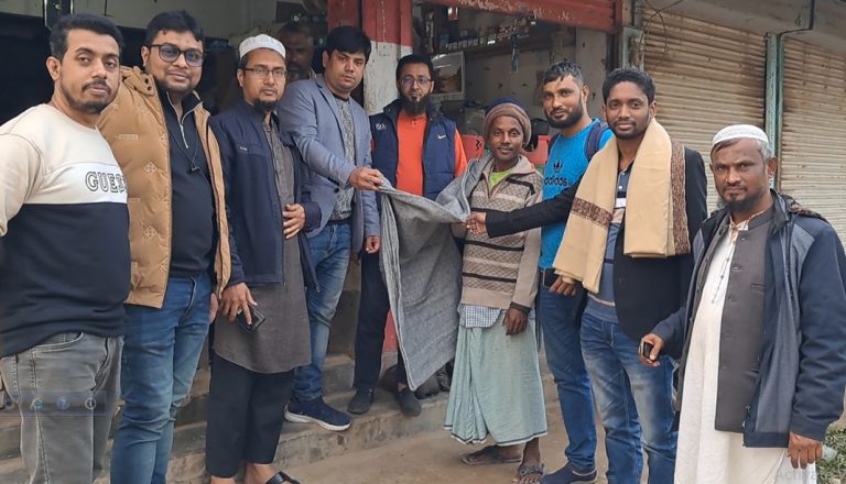 নোয়াখালীর বেগমগন্জে শীতবস্ত্র বিতরণ