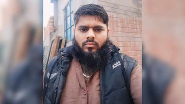 ধর্মীয় লেবাসের অন্তরালে আলামিনের জমজমাট ইয়াবা ব্যবসা