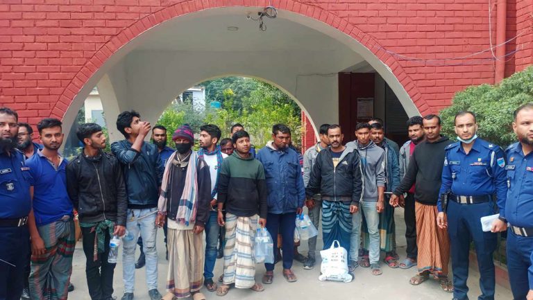 শার্শায় বিভিন্ন মামলায় ওয়ারেন্ট ভুক্ত ১৫ আসামি গ্রেফতার