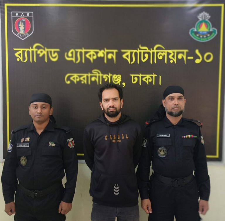 ৫৪ বোতল ফেনসিডিলসহ মাদক ব্যবসায়ী সোহানকে গ্রেফতার করেছে র‌্যাব-১০