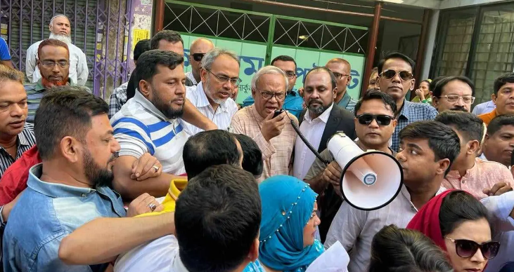 সরকারের গণবিরোধী নীতির বিরুদ্ধে রুখে দাঁড়াতে হবে :রিজভী