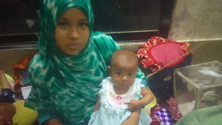হৃদরোগে আক্রান্ত সন্তানকে বাঁচাতে মায়ের আকুতি