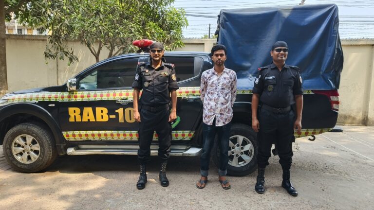 অন্তর হত্যা মামলায় আসামি আজিজুল’কে গ্রেফতার  করেছে র‌্যাব-১০