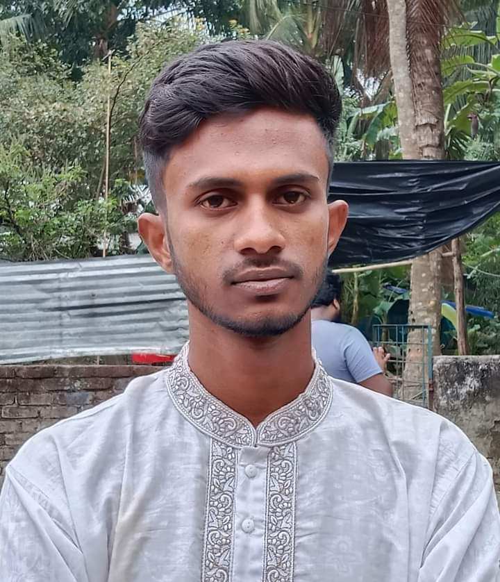 বরগুনায় ঘোড়া মার্কার সমার্থকদের হামলায় সাংবাদিক আহত! 