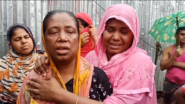 চট্টগ্রাম নগরীর নির্মাণাধীন ভবনের দেয়াল ধসে নিহত ১