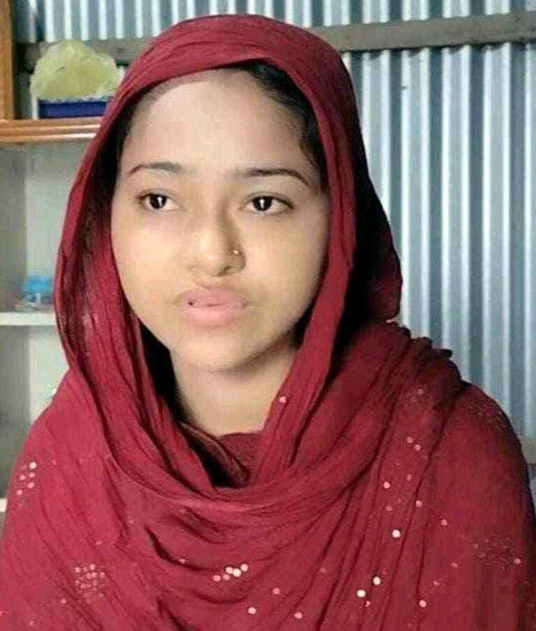 বিয়ের দাবিতে প্রেমিকের বাড়িতে ৪ দিন অবস্থানের পর প্রেমিকার আত্মহত্যা