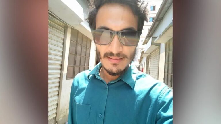বাড়িতে ডেকে নিয়ে ছুরিকাঘাতে যুবককে হত্যা