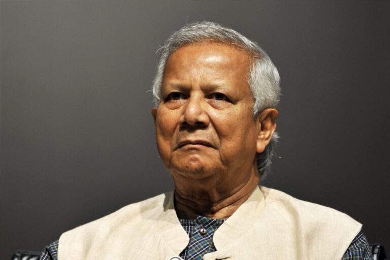ড. ইউনূসকে প্রধান করে অন্তর্বর্তীকালীন সরকার গঠনের সিদ্ধান্ত