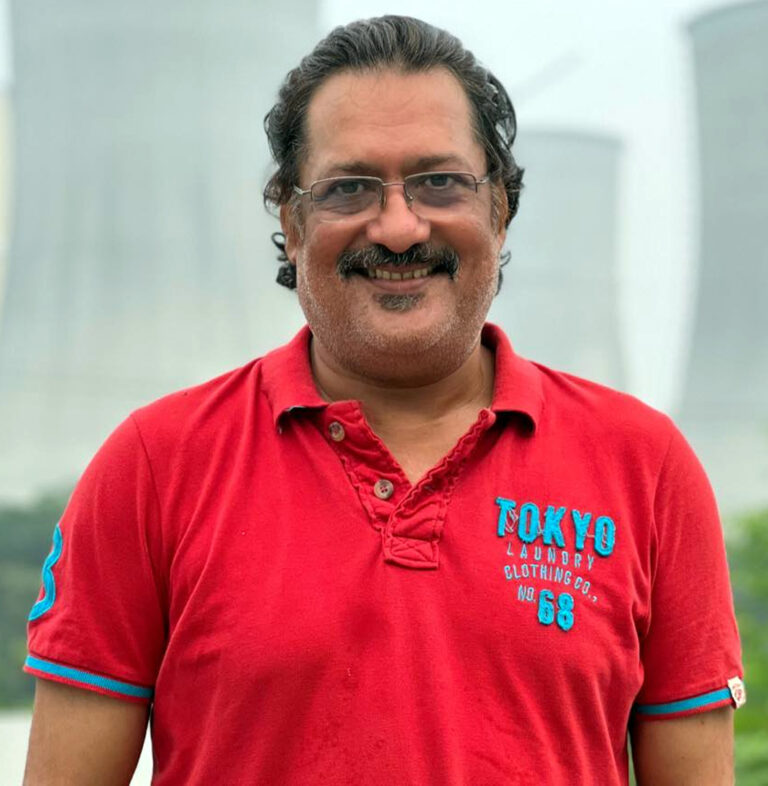 অভিনেতা, মডেল এবং প্রযোজক মনির খান শিমুলের  মাতৃবিয়োগ