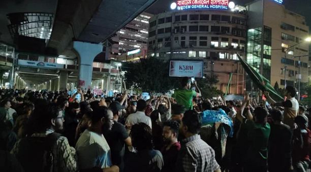 শাহবাগে আন্দোলনকারীদের অবস্থান